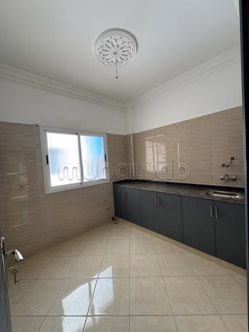Piso en venta. 4 habitaciones. Terraza