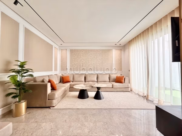 Te huur: appartementen in Les Hôpitaux. Totale oppervlakte 70 m². Gemeubileerd