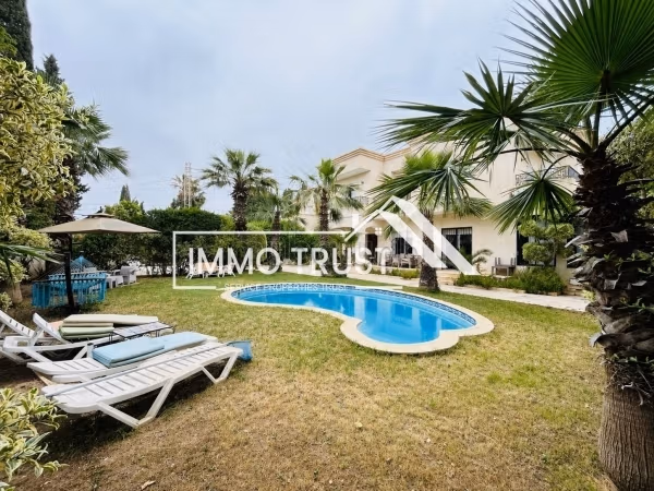 Villa S7 arredata con piscina a Soukra