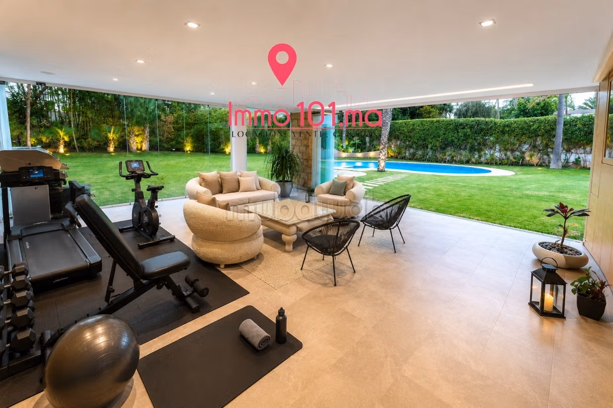 Villa moderne à vendre à Souissi