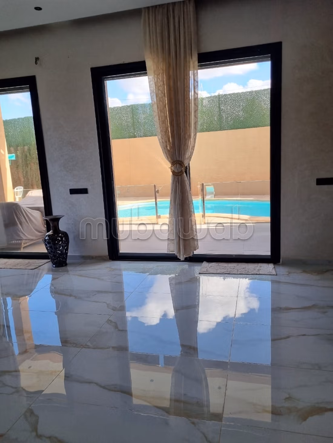 Villa de Prestige à Vendre à Agdal 
avenue Mohamed VI Marrakech