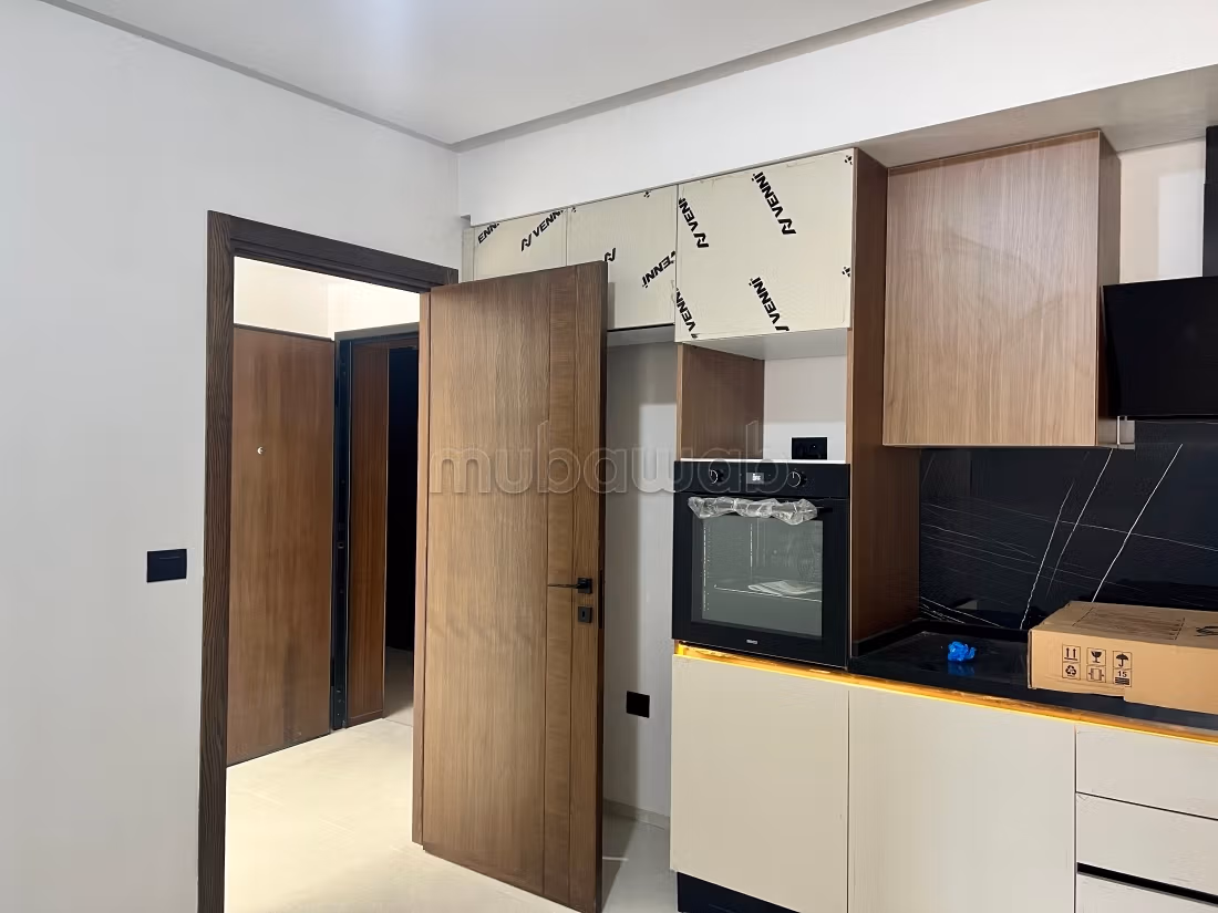 A vendre appartement s3 neuf à ennasr 2