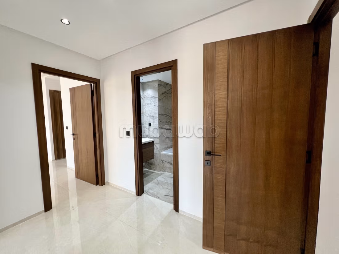 A vendre appartement s3 neuf à ennasr 2