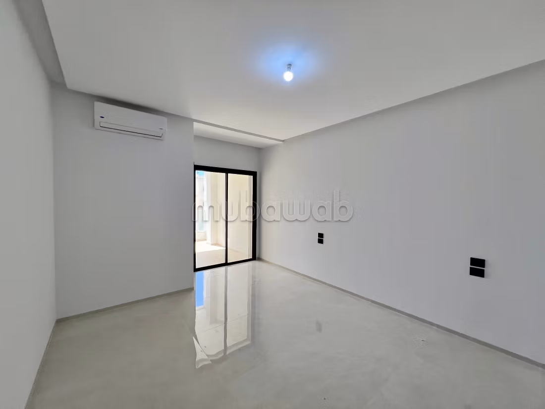 A vendre appartement s3 neuf à ennasr 2