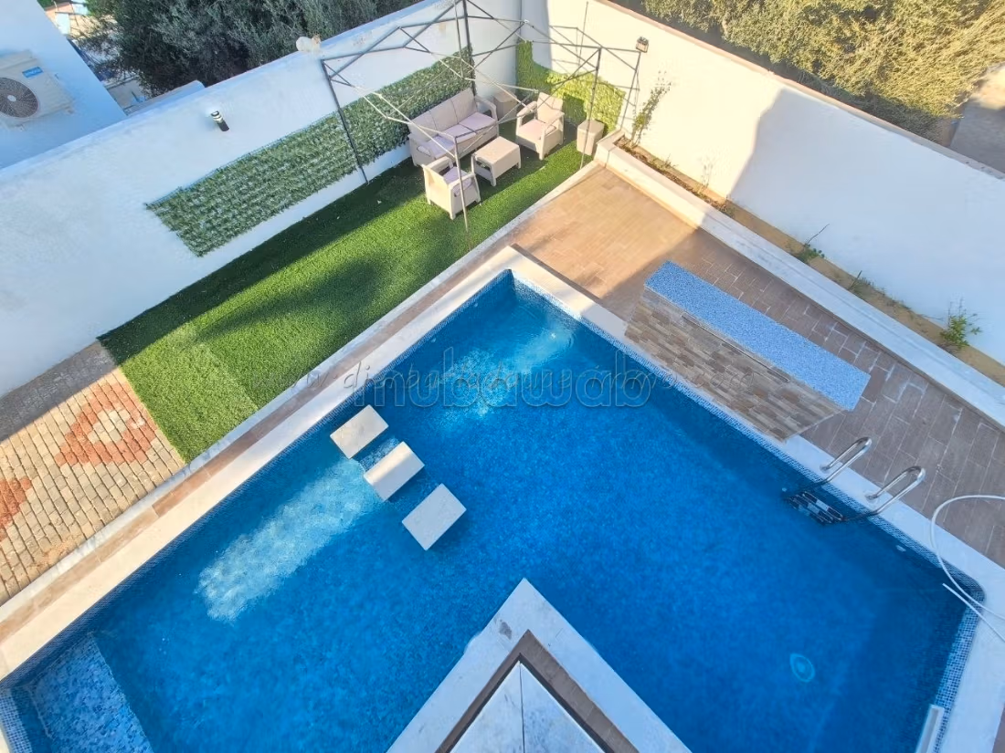Villa S4 con vista mare in vendita a Tezdaine