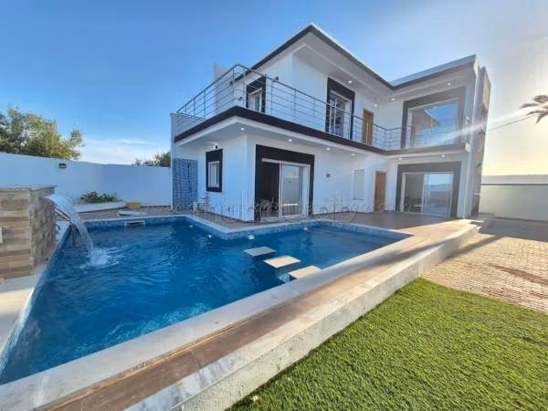 Villa S4 avec vue sur mer à vendre à Tezdaine