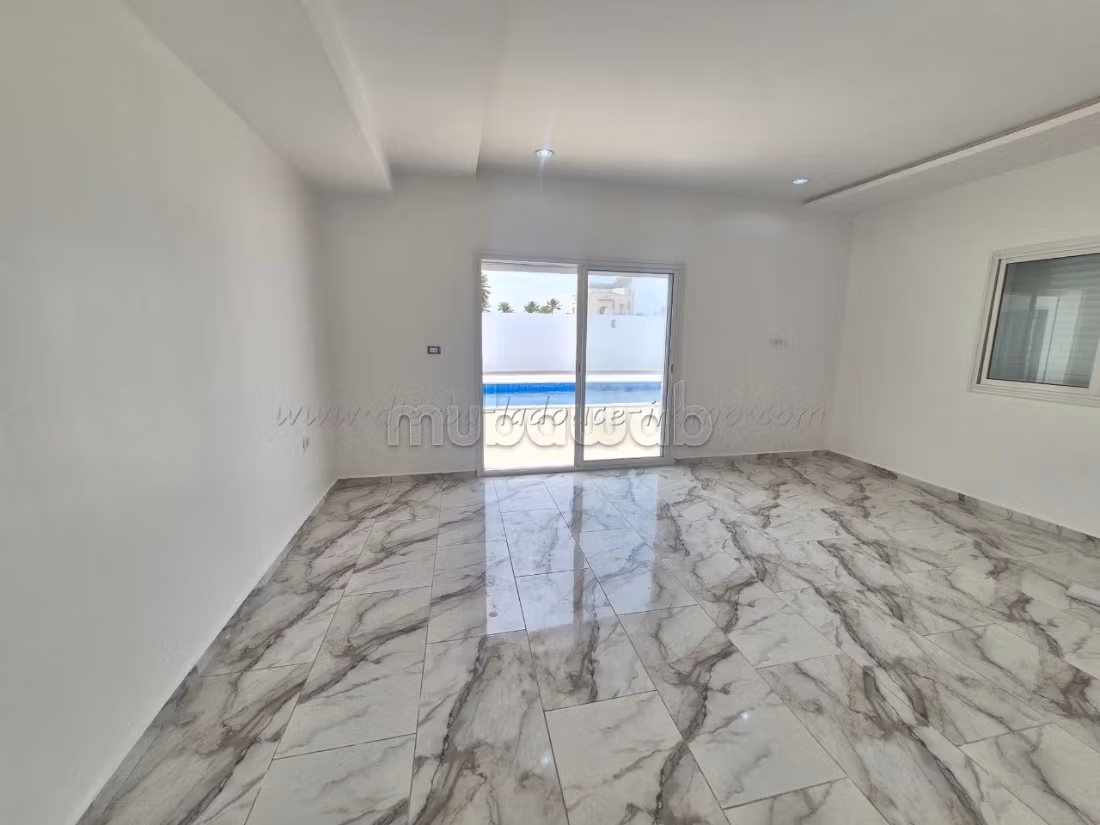 A vendre villa s3 avec piscine a temlal