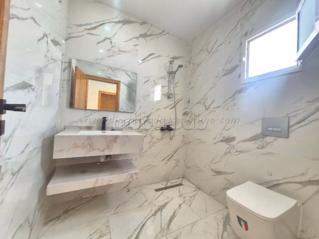 A vendre villa s3 avec piscine a temlal