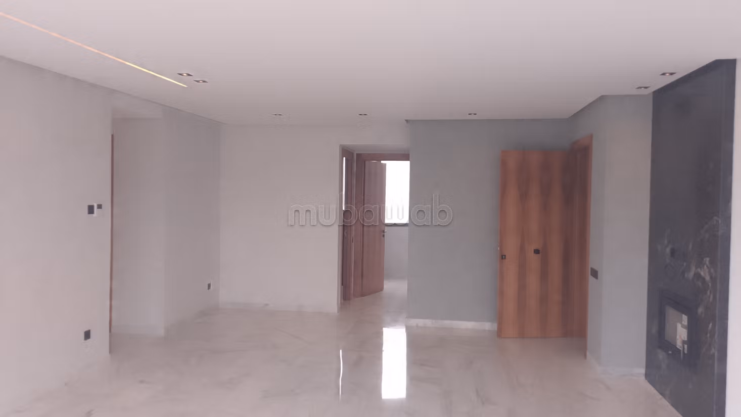 Superbe appartement à vendre à Les princesses.
Surface totale 156 m².
Service de concierge et climatisation — 6