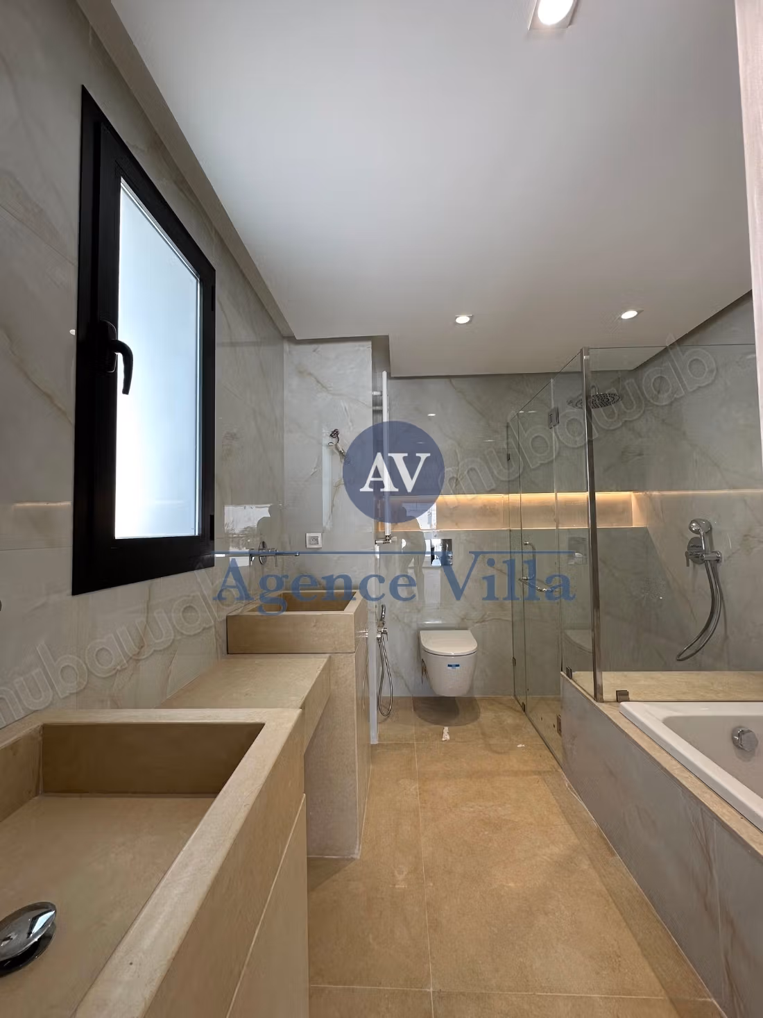 Villa a Cartagine s4 con piscina e giardino