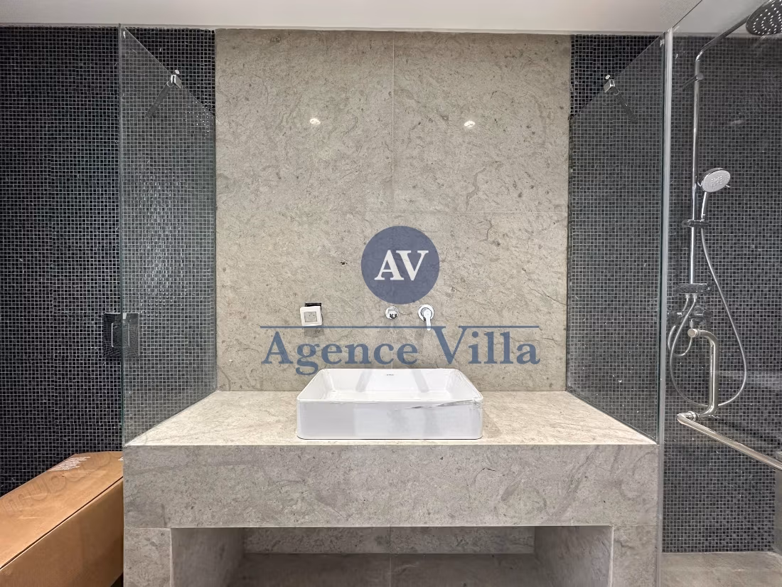 Villa a Cartagine s4 con piscina e giardino