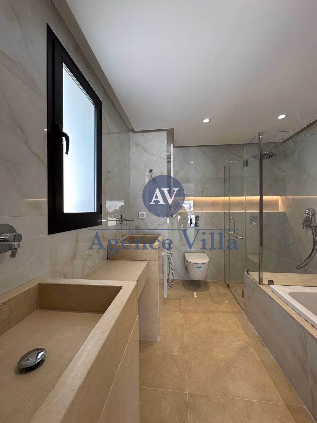 Villa a Cartagine s4 con piscina e giardino