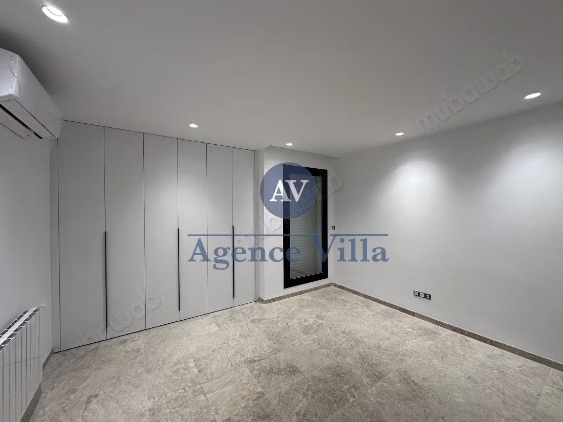 Villa a Cartagine s4 con piscina e giardino