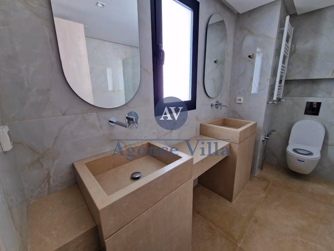 Villa a Cartagine s4 con piscina e giardino