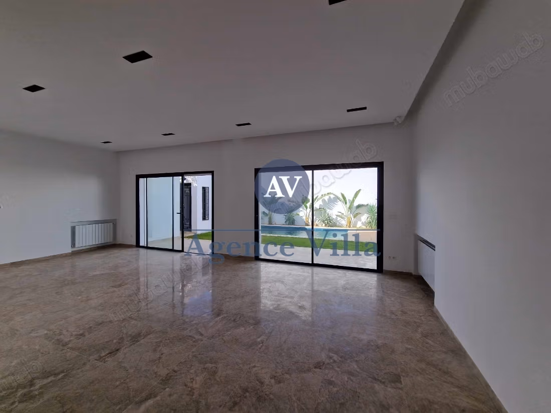 Villa a Cartagine s4 con piscina e giardino
