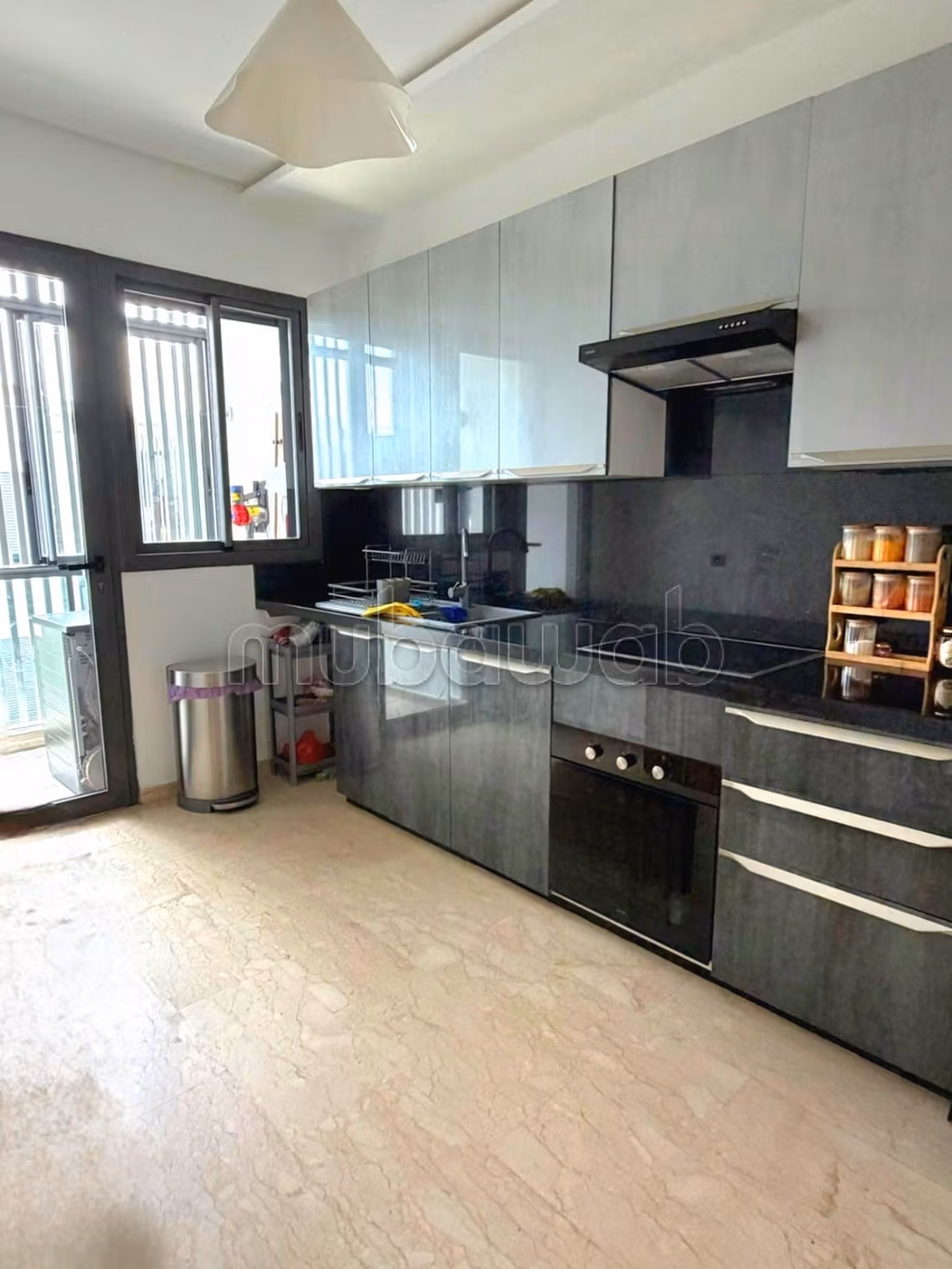 À vendre bel appartement à Darbouazza