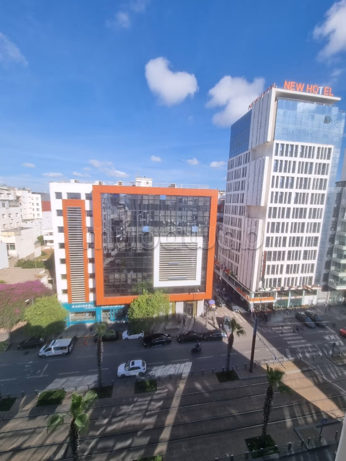Ufficio in Affitto Abdelmoumen Tramway e Parcheggio