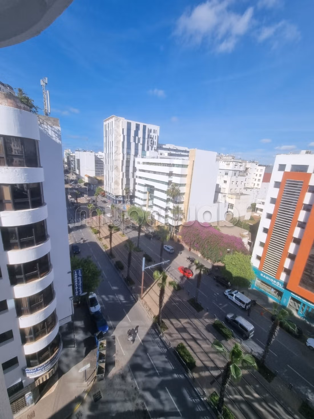 Ufficio in Affitto Abdelmoumen Tramway e Parcheggio
