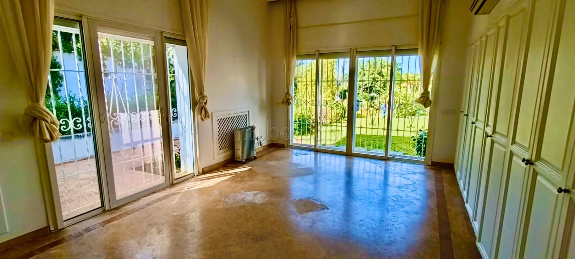 Villa eccezionale vuota in affitto a El Menzeh