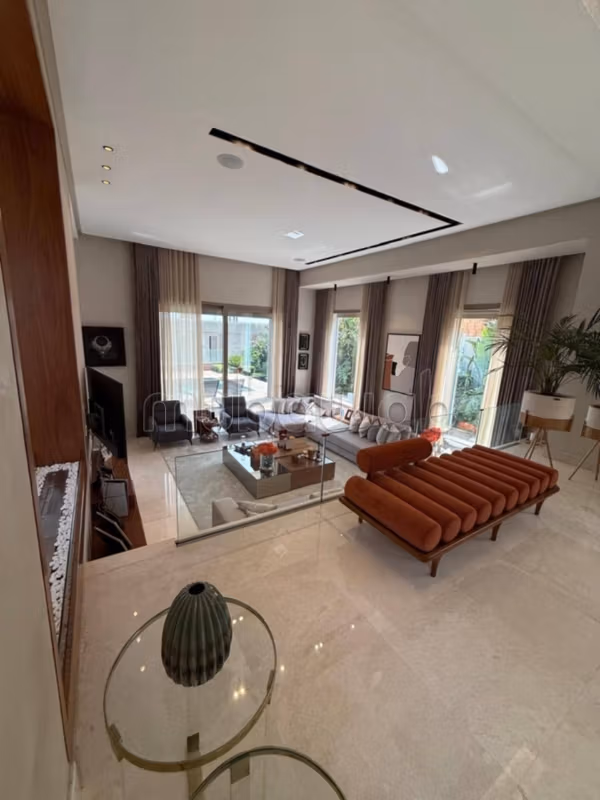 Eccezionale residenza di lusso in vendita a Mozart. Superficie di 836 m². Arredato