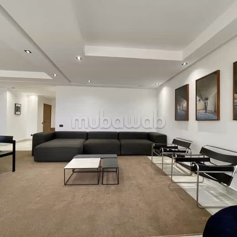Appartamento in Affitto di 185.0 m² a Casablanca, Bourgogne Anfa
