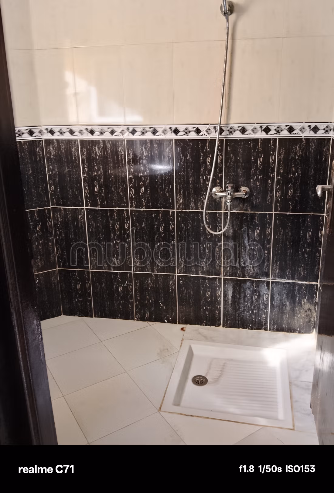 Apartment for sale in Imarat. 2 lovely rooms. Balcony