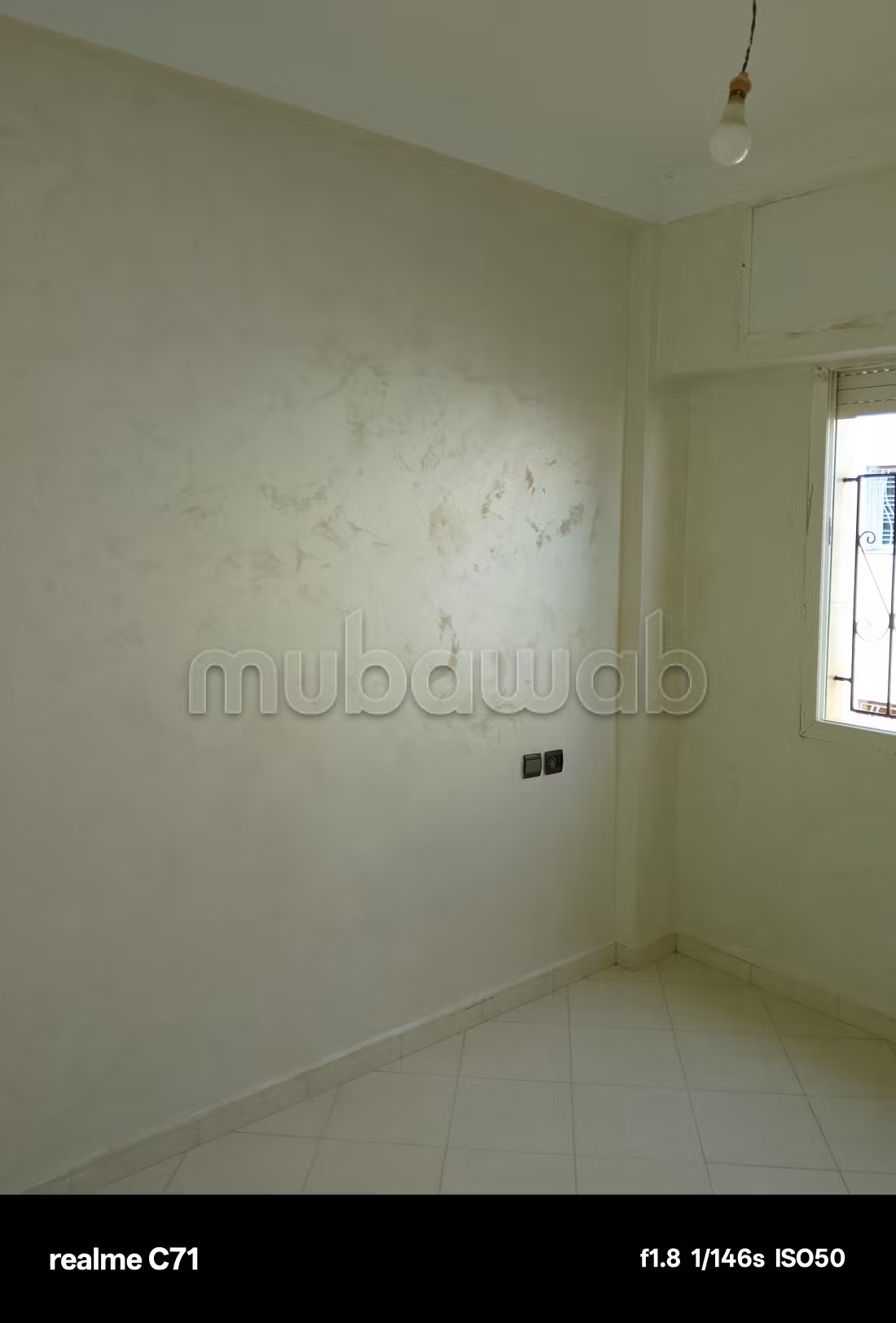 Apartment for sale in Imarat. 2 lovely rooms. Balcony