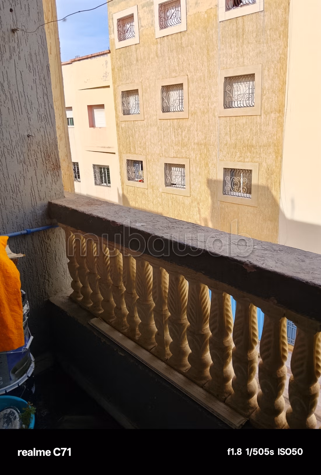 Apartment for sale in Imarat. 2 lovely rooms. Balcony