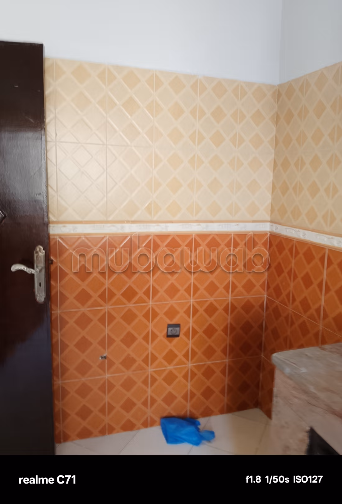 Apartment for sale in Imarat. 2 lovely rooms. Balcony