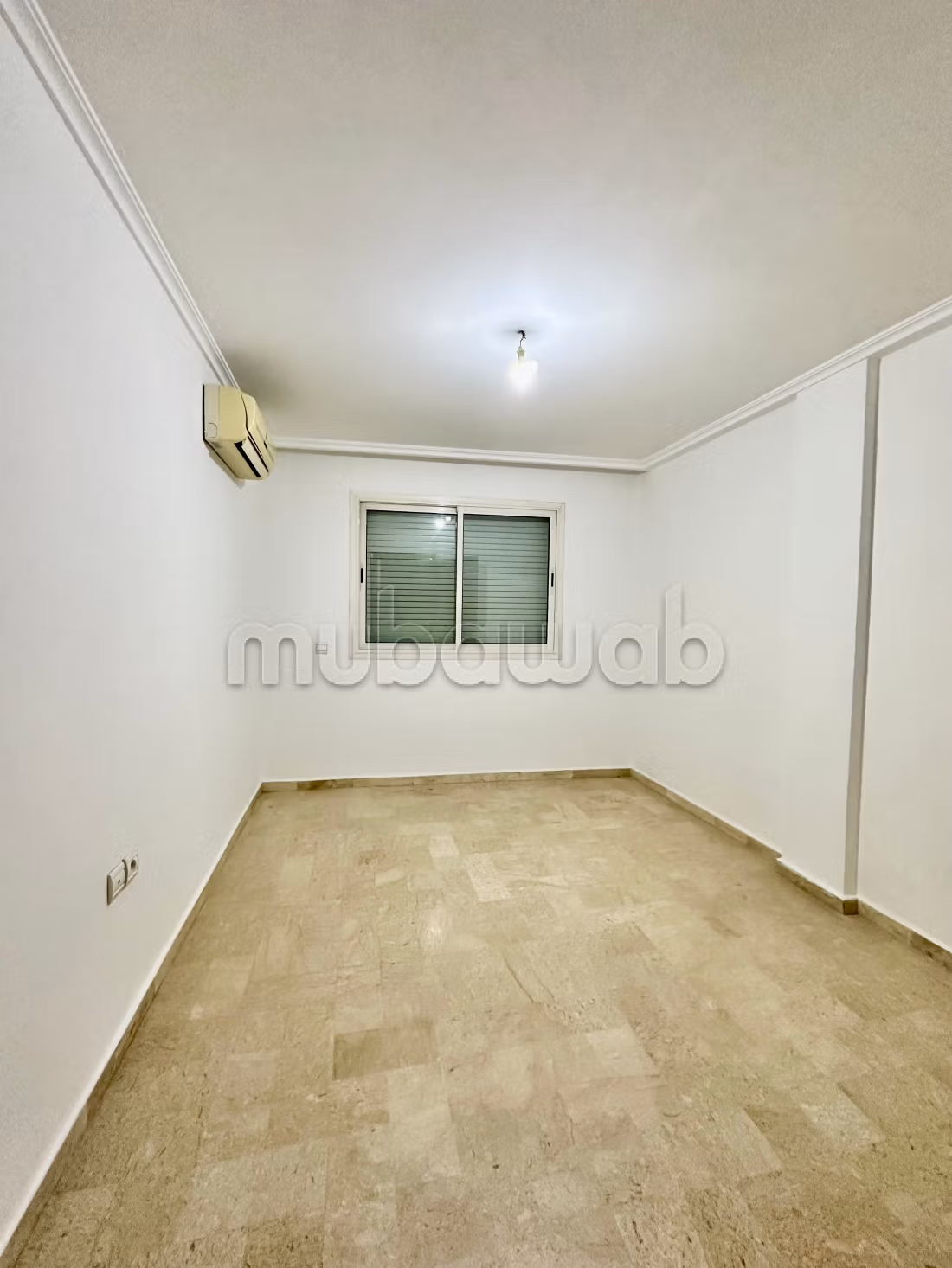 Location d'un appartement à Guéliz. 2 chambres agréables. Antenne parabolique et Porte blindée — 2
