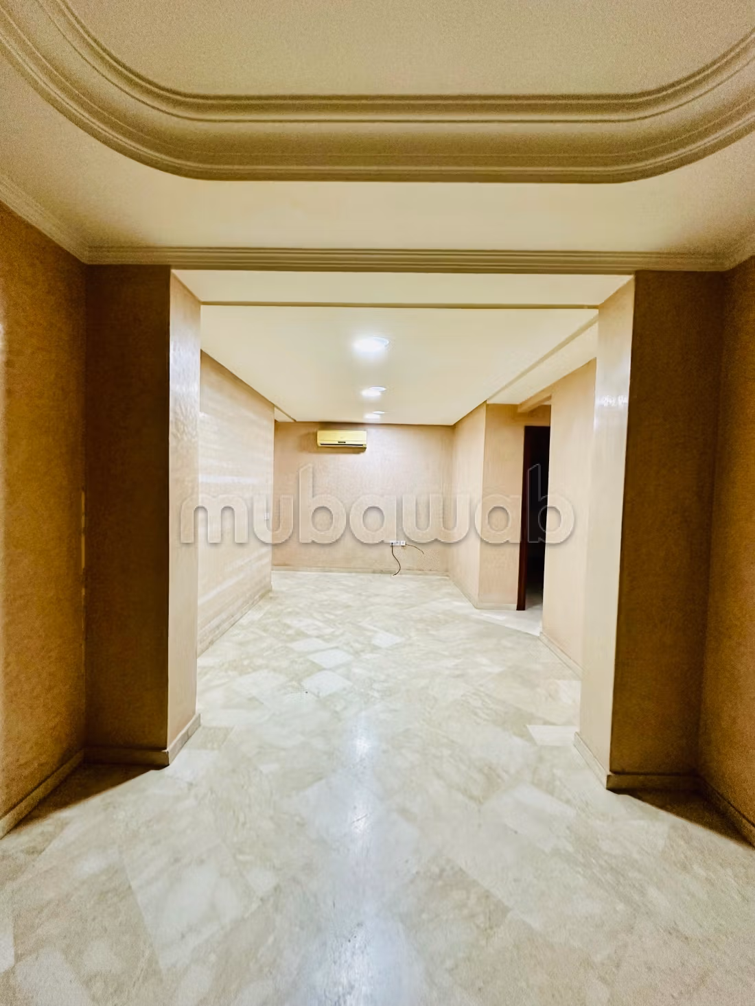 Location d'un appartement à Guéliz. 2 chambres agréables. Antenne parabolique et Porte blindée — 5
