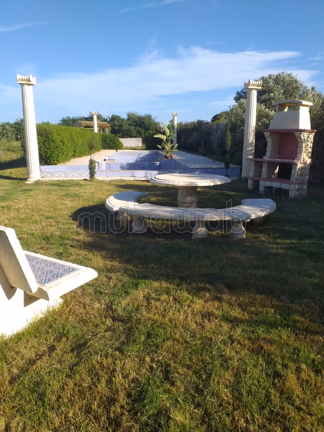 Terreno agricolo in vendita con ulivi e stalla