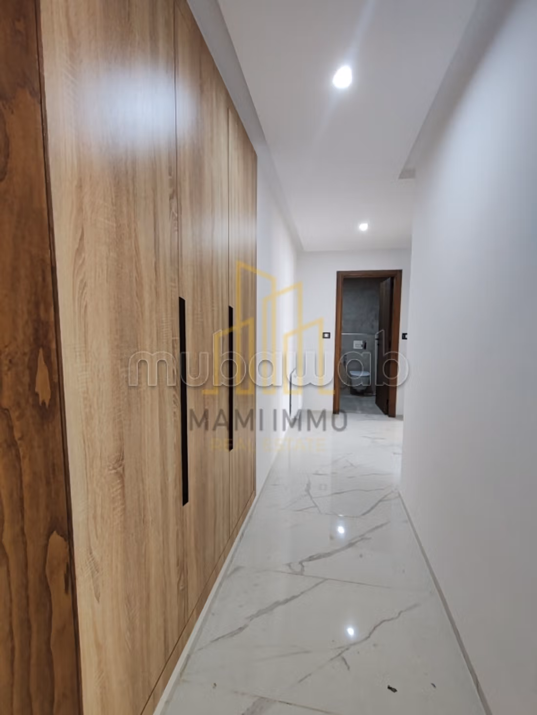 In Vendita un appartamento S2 a Jardin de l’Aouina -
