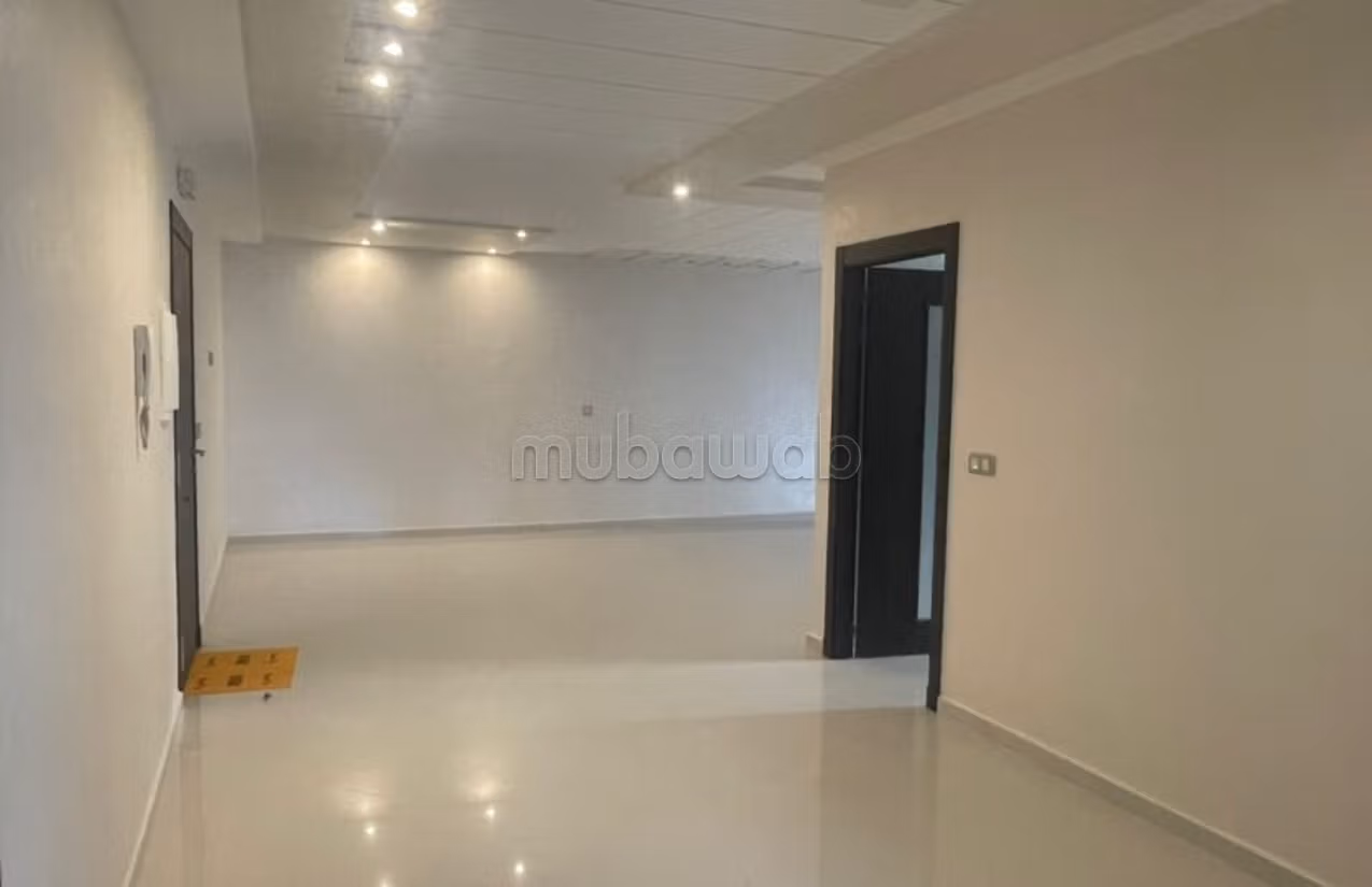 Spacieux appartement a Tanger a vendre avec place garage titré surface 128 m² – quartier administratif — 2