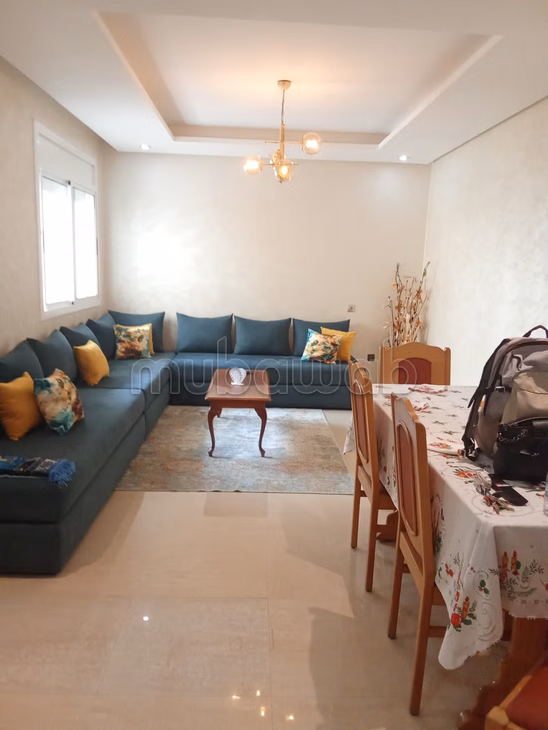 Bel appartement en location à Valfleuri. 
2 pièces confortables. 
Bien meublé