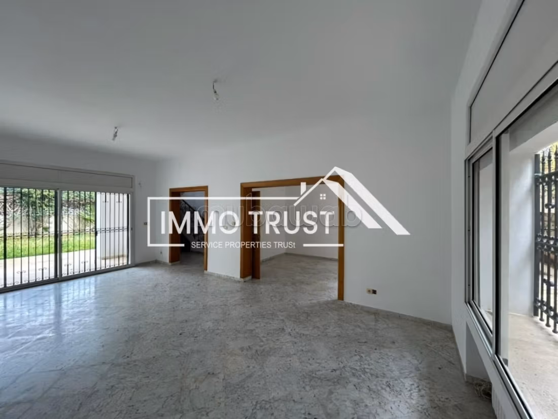 Villa S4 con giardino e piscina a Gammarth