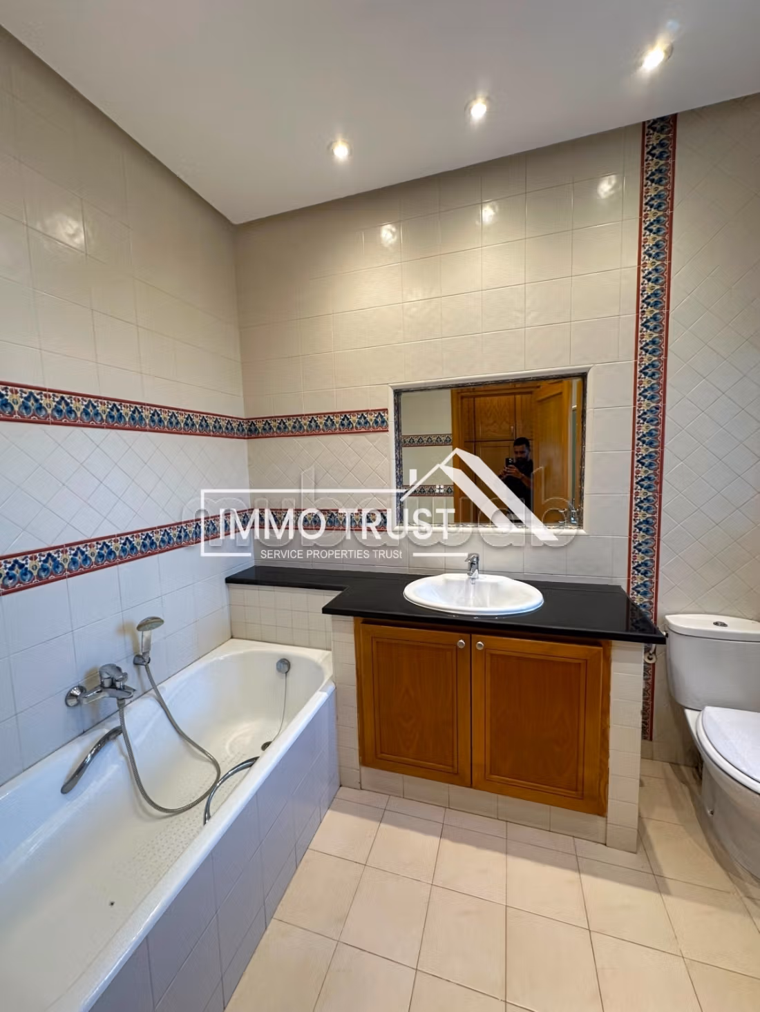 Villa S4 avec jardin et piscine à Gammarth