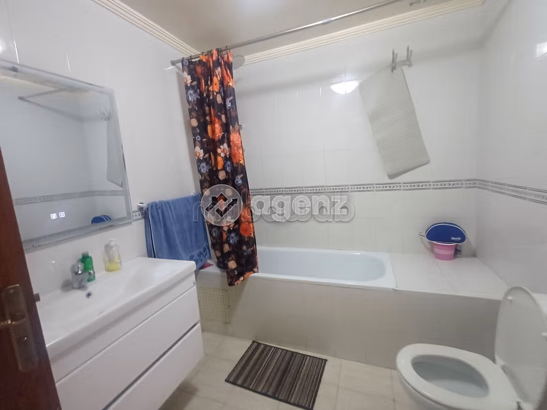 Appartement 95 m² à Hay Al Horria — 8