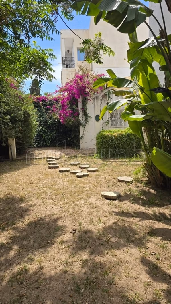À vendre une maison à Marsa Ennassim