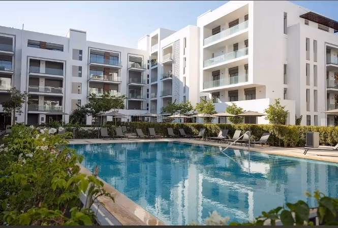 Nu huren: appartementen in Souissi. 3 Slaapkamers. Volledig gemeubileerd