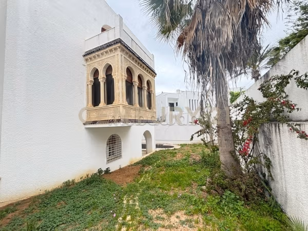 À vendre villa avec piscine El Menzah 5
