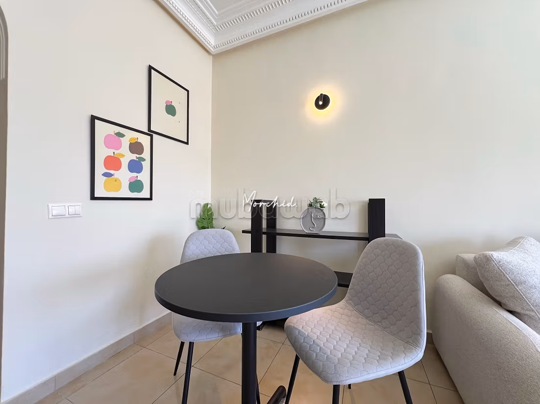 Bel appartement à Gauthier dernier étage avec grande terrasse entièrement meublé — 3