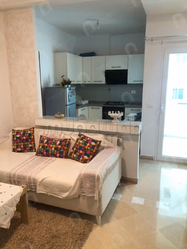 A louer un appartement s1 a cité ennaser