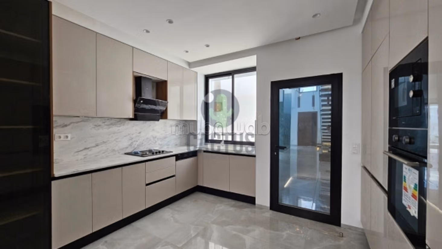 For Sale Villa with Pool in Cité Diamonds Hamma