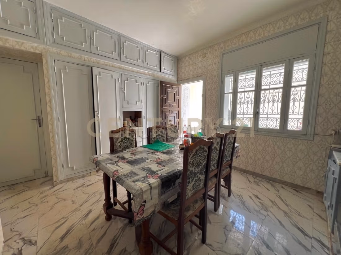 A vendre une villa s5 à Menzah 5