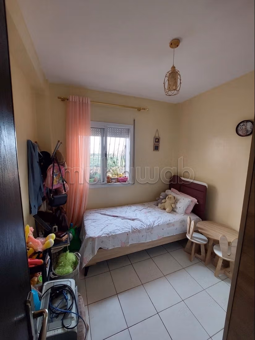 Bel appartement à vendre à Mont Fleuri. 3 belles chambres. Porte blindée, antenne parabolique — 3