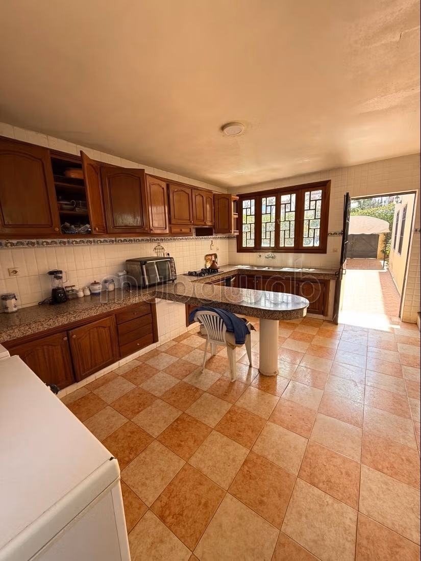 Venta de una superbe villa en harhoura Beethoven