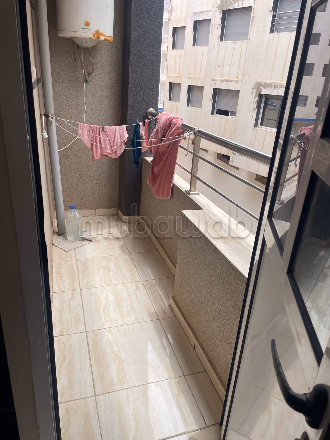 Vendita di un bell'appartamento. 4 locali. Salone marocchino e antenna parabolica