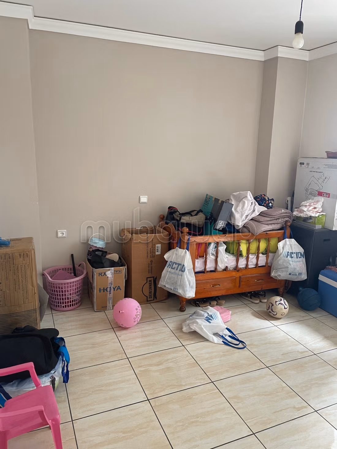 Vendita di un bell'appartamento. 4 locali. Salone marocchino e antenna parabolica