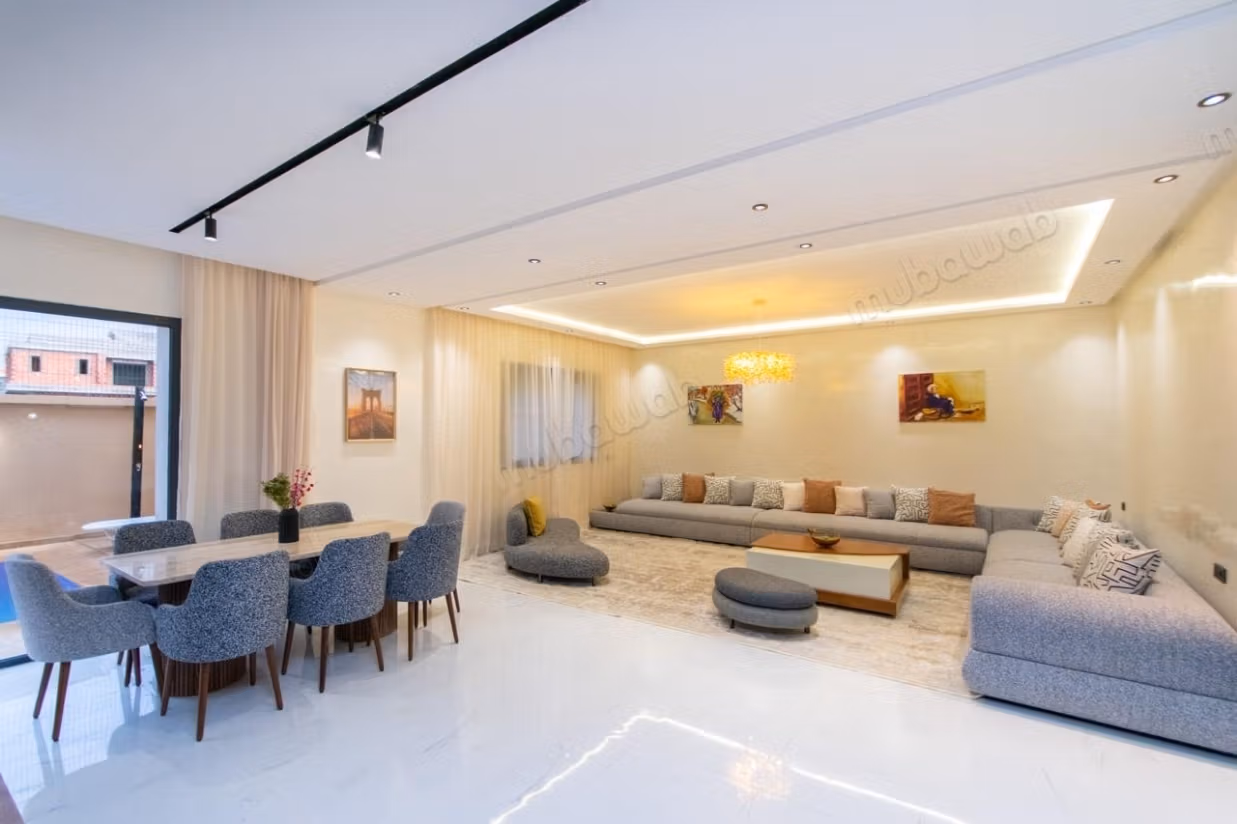 In vendita progetto villa nuova finita di 4 camere da letto e anche tipo 3 suite e 3 bagni con piscina privata a 10 minuti dall'aeroporto e 20 minuti dal centro di Marrakech